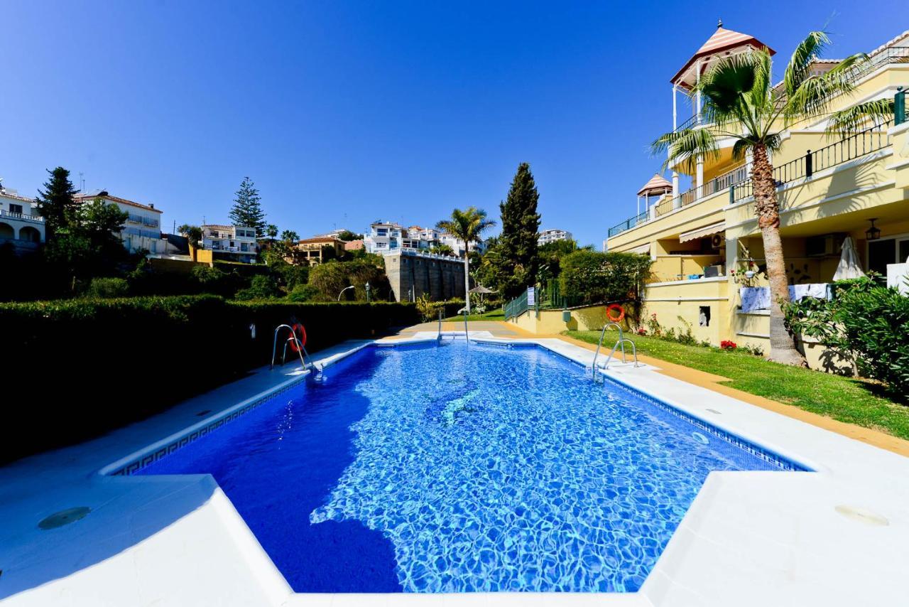 Refurbished 2-Bed Apartment Burriana Beach. ネルハ エクステリア 写真