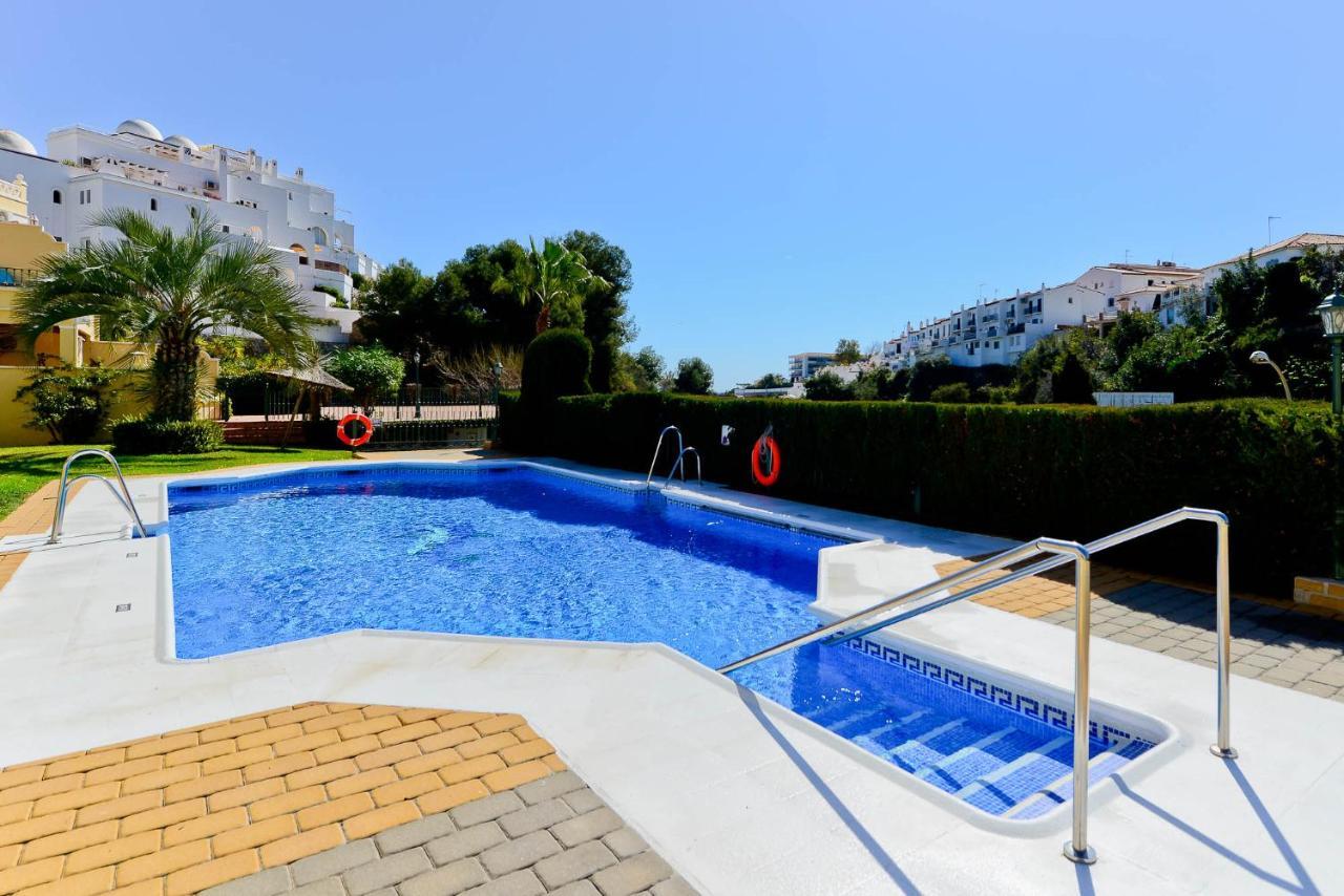 Refurbished 2-Bed Apartment Burriana Beach. ネルハ エクステリア 写真